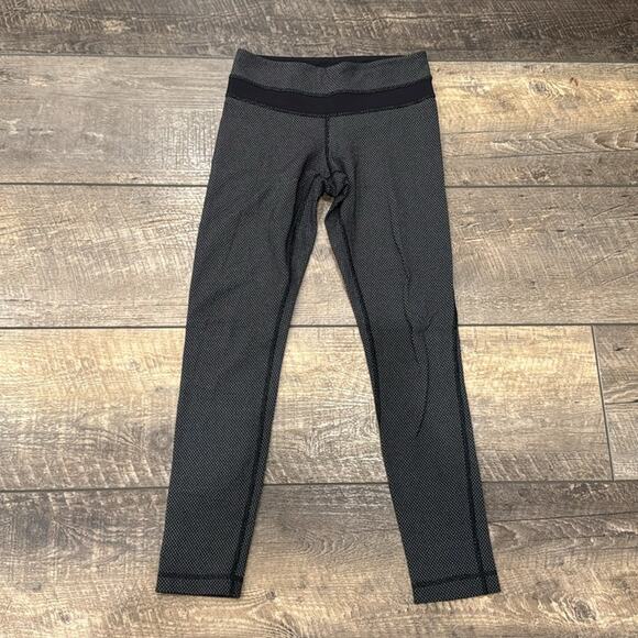 Lululemon Diamond Dot Black White Legging Size 4 - Picture 3 of 7